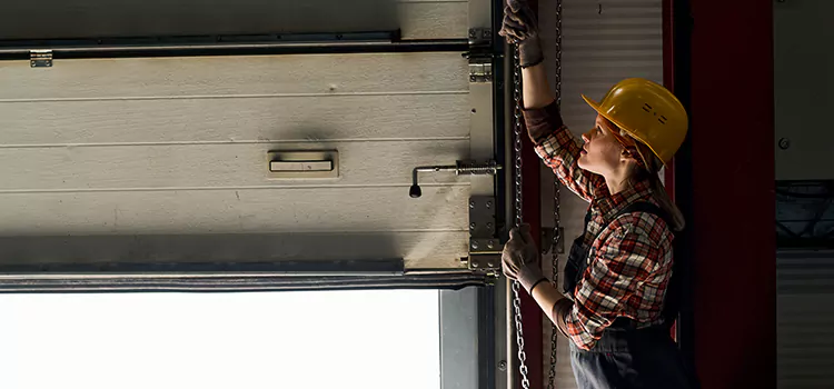 Addressing Common Garage Door Stoppage Issues in Puyallup, WA